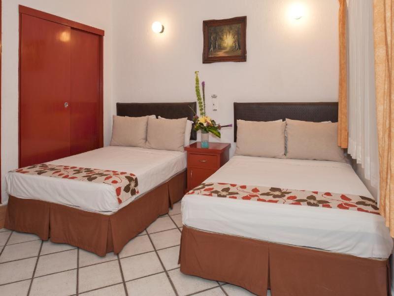 Hotel Eloisa Puerto Vallarta Habitación foto